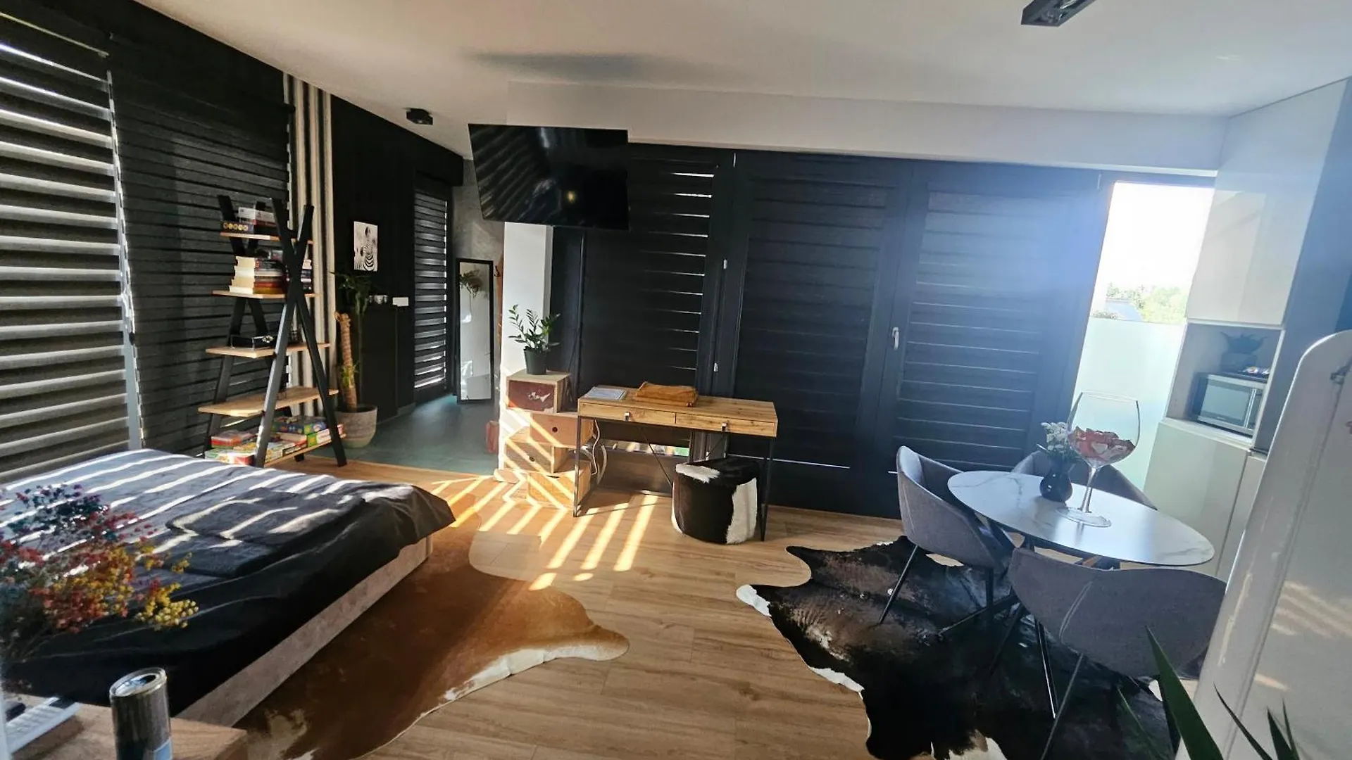 Luksusowy Apartament Z Jacuzzi 克拉科夫 波兰